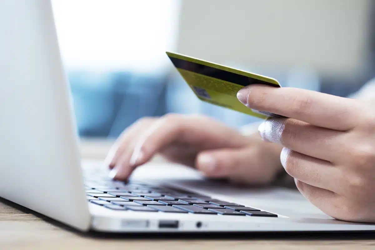 Secured vs. Unsecured Credit Cards Explained