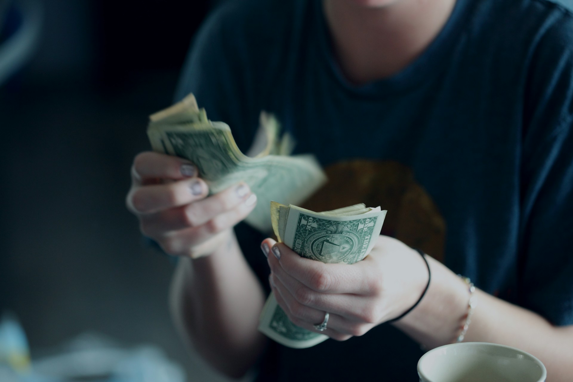 How to Save for a Big Purchase the Smart Way