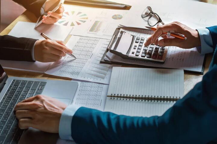 How to Take Control of Your Finances in 30 Days